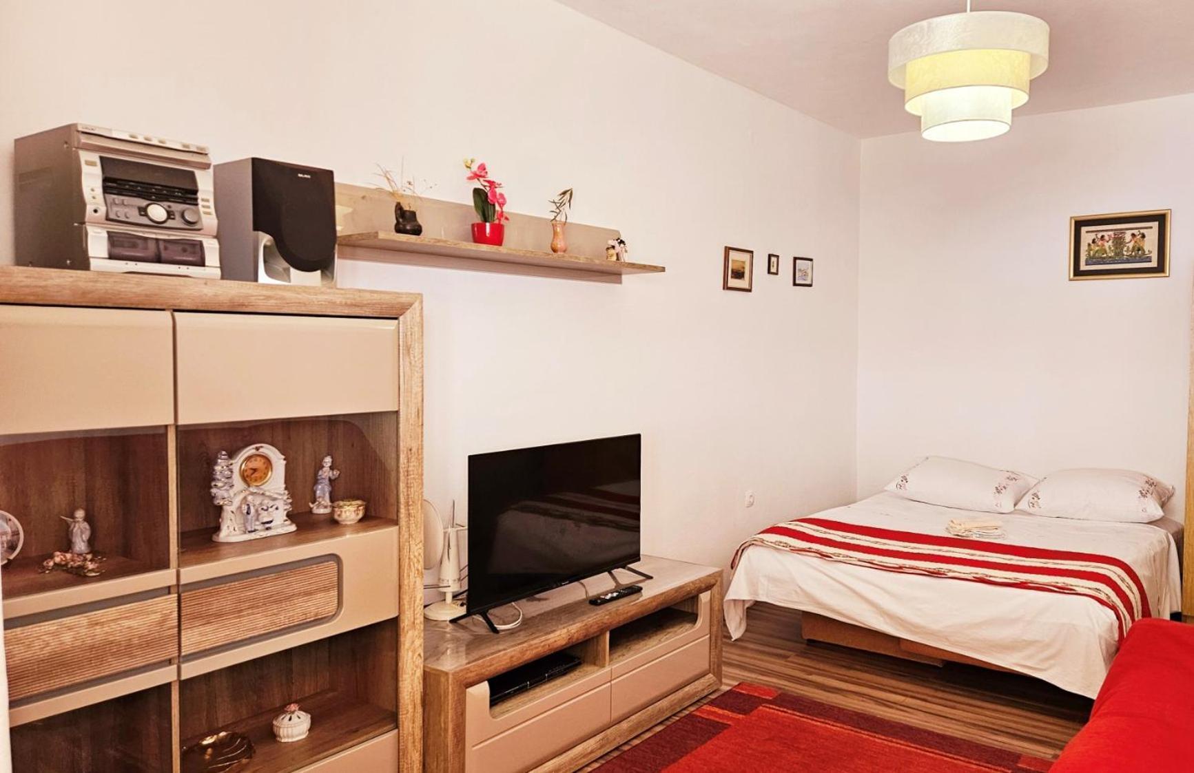 Apartment Tony Omiš Esterno foto
